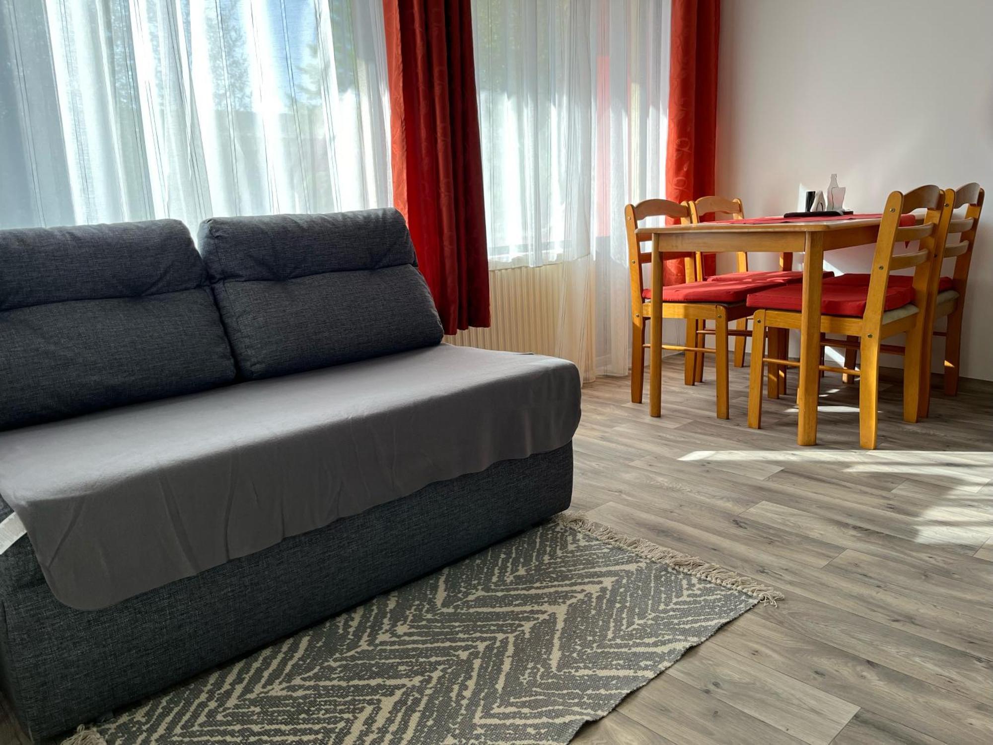 Centr00M Apartman Dunafoldvar Exterior foto